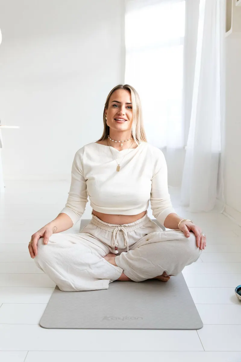 Eva-Lotte tijdens een Kundalini sessie